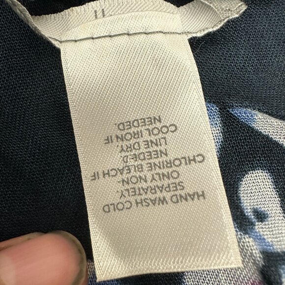 J. Jill Winter-Themed Navy Blue Snowflake Scarf 100% Viscose Womens Accessory - Picture 5 of 5